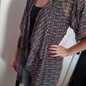 Lularoe Monroe kimono